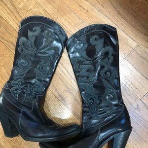 Designer knee high boot with medium hill black color all leather hand made